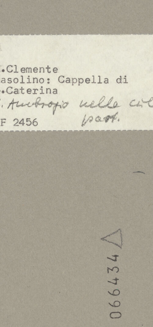 Rückseite von ICCD [https://www.deutsche-digitale-bibliothek.de/content/lizenzen/rv-ez/] Szenen aus dem Leben des heiligen AmbrosiusBienen schwärmen um den Kopf des heiligen Ambrosius in der Wiege - Detail: Frauen an der Wiege, bh066434_recto. Foto.