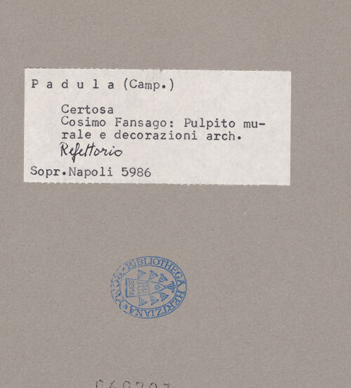 Rückseite von Sopr. BAS NA [https://www.deutsche-digitale-bibliothek.de/content/lizenzen/rv-ez/] Certosa di San Lorenzo - Innenansicht, Detail: Kanzel, bh069703_recto. Foto.