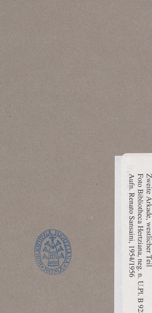 Rückseite von Bibliotheca Hertziana [https://www.deutsche-digitale-bibliothek.de/content/lizenzen/rv-ez/] SüdwandBogenlaibungen - Zweite Arkade, westlicher Teil, bh069944_recto. Foto: Sansaini, Renato.
