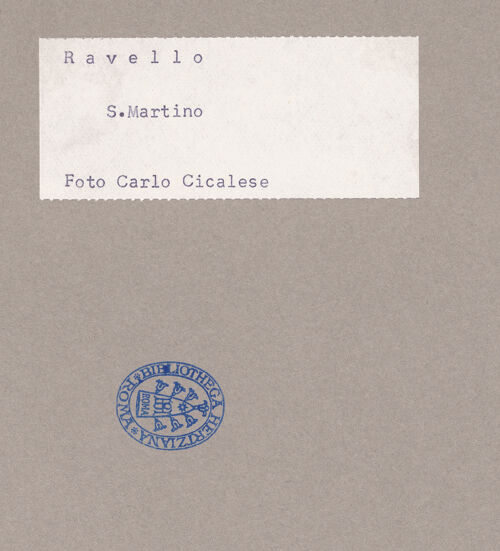 Rückseite von Edizione Carlo Cicalese [https://www.deutsche-digitale-bibliothek.de/content/lizenzen/rv-ez/] San Martino - Fassade und Campanile, bh072601_recto. Foto.