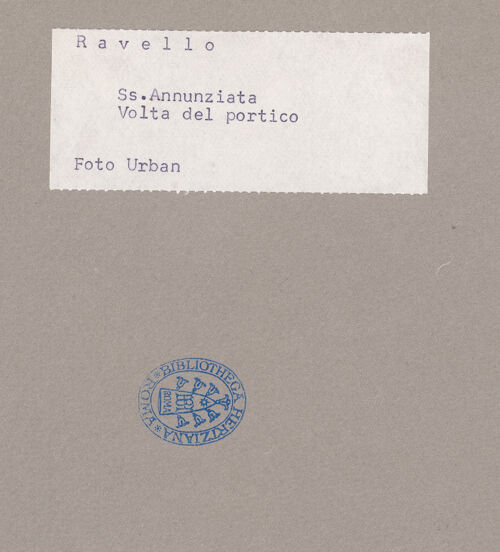 Rückseite von Urban [https://www.deutsche-digitale-bibliothek.de/content/lizenzen/rv-ez/] Santissima Annunziata - Teilansicht von Westen, bh072607_recto. 
      : Urban, Thomas.