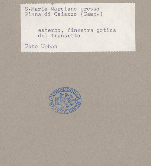 Rückseite von Urban [https://www.deutsche-digitale-bibliothek.de/content/lizenzen/rv-ez/] Santa Maria a Marciano - Nordquerhausarm und Campanile, bh072637_recto. Foto: Urban, Thomas.