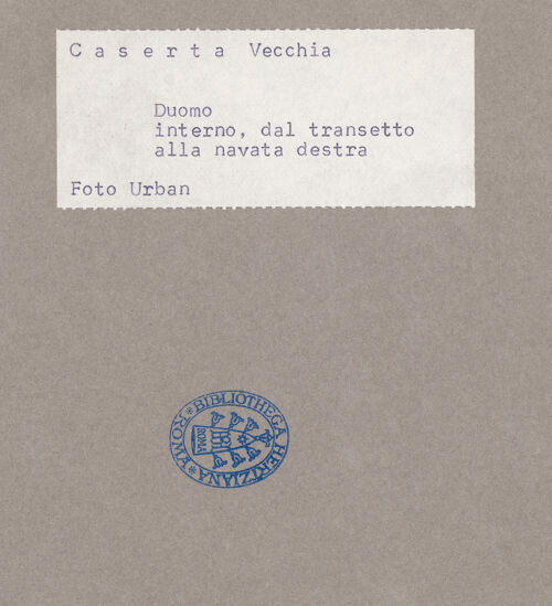 Rückseite von Urban [https://www.deutsche-digitale-bibliothek.de/content/lizenzen/rv-ez/] DuomoSüdseitenschiff - Südquerhausarm und Südseitenschiff von Nordosten, bh072732_recto. Foto: Urban, Thomas.