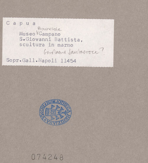 Rückseite von Sopr. BAS NA [https://www.deutsche-digitale-bibliothek.de/content/lizenzen/rv-ez/] Heiliger Johannes der Täufer - Frontalansicht, bh074248_recto. Foto.