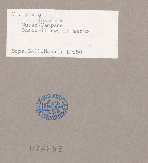 Rückseite von Sopr. BAS NA [https://www.deutsche-digitale-bibliothek.de/content/lizenzen/rv-ez/] Jonas wird von dem Walfisch ausgespien (Relief aus einem Ambo) - Gesamtansicht, bh074255_recto. Foto.