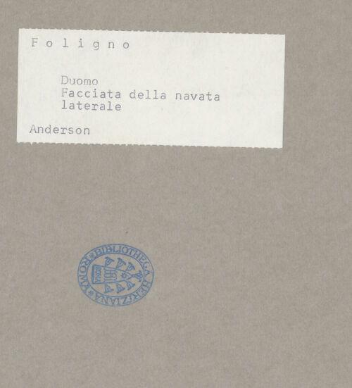 Rückseite von Alinari? [https://www.deutsche-digitale-bibliothek.de/content/lizenzen/rv-ez/] San FelicianoSüdwestliche Querhausfassade - Gesamtansicht, bh074399_recto. Foto.