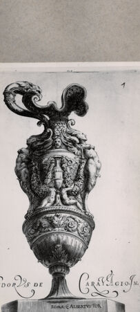 Rückseite von  [http://creativecommons.org/publicdomain/mark/1.0/] Die Vase - , bh075052. Foto.