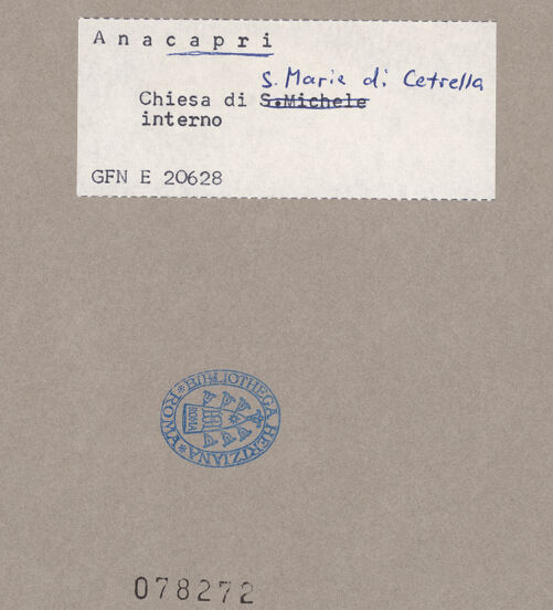 Rückseite von ICCD [https://www.deutsche-digitale-bibliothek.de/content/lizenzen/rv-ez/] Santa Maria di Cetrella - Innenraum, Teilansicht, bh078272_recto. Foto.