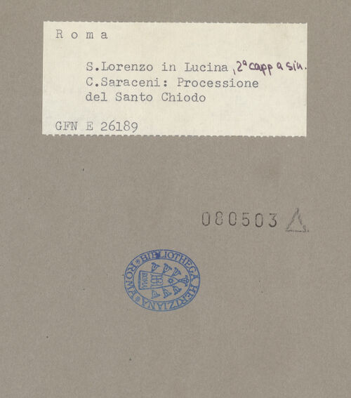 Rückseite von ICCD (GFN) [https://www.deutsche-digitale-bibliothek.de/content/lizenzen/rv-ez/] Der hl. Karl Borromäus trägt einen der Kreuzesnägel in einer Prozession - Gesamtansicht, bh080503_recto. Foto.