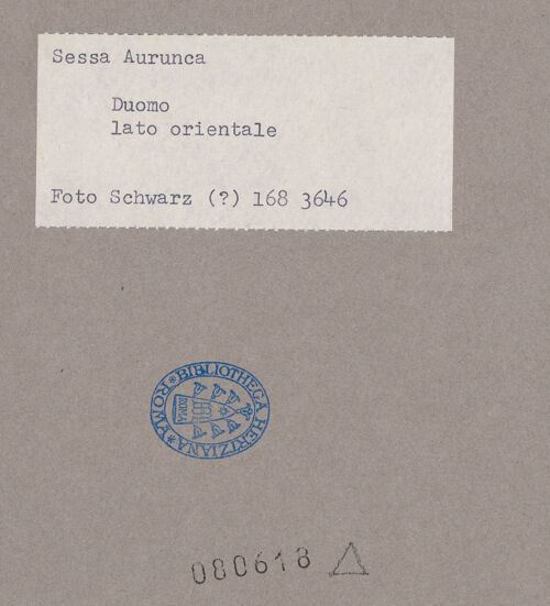 Rückseite von Schwarz, Gustav [https://www.deutsche-digitale-bibliothek.de/content/lizenzen/rv-ez/] DuomoSüdostfassade - Apsiden, bh080618_recto. Foto.