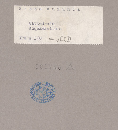 Rückseite von ICCD [https://www.deutsche-digitale-bibliothek.de/content/lizenzen/rv-ez/] Hund - Gesamtansicht, bh082746_recto. Foto.