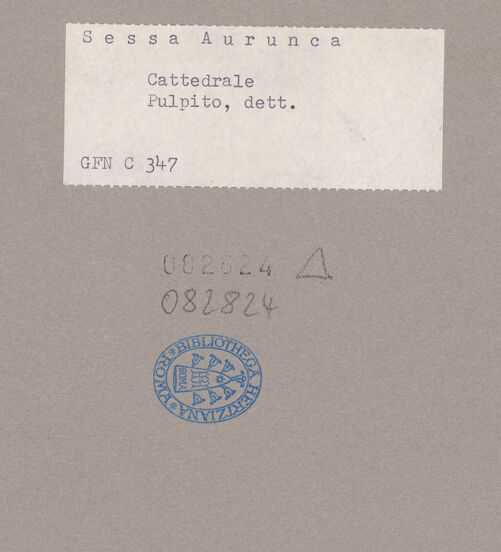 Rückseite von ICCD [https://www.deutsche-digitale-bibliothek.de/content/lizenzen/rv-ez/] Detail des Kanzelkorbs, bh082824_recto. Foto.