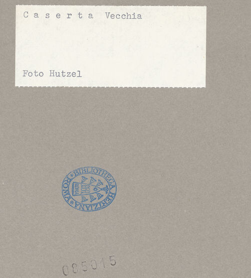 Rückseite von Hutzel, Max [https://www.deutsche-digitale-bibliothek.de/content/lizenzen/rv-ez/] Kastell - Gesamtansicht von Westen, bh085015_recto. Foto: Hutzel, Max.