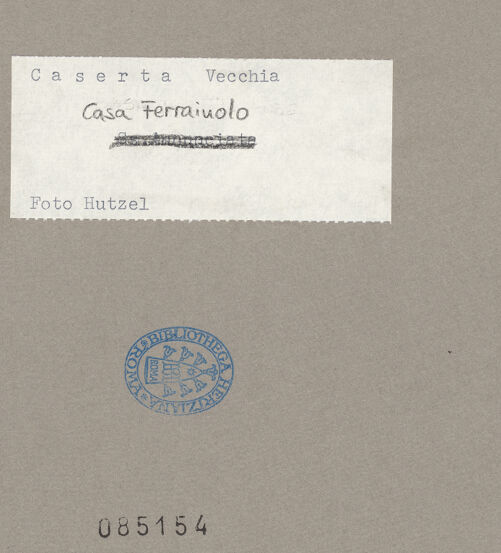 Rückseite von Hutzel, Max [https://www.deutsche-digitale-bibliothek.de/content/lizenzen/rv-ez/] Casa Ferraiuolo - Fassade, bh085154_recto. Foto: Hutzel, Max.