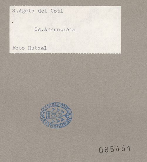 Rückseite von Hutzel, Max [https://www.deutsche-digitale-bibliothek.de/content/lizenzen/rv-ez/] Hauptportal - Teilansicht, bh085451_recto. Foto: Hutzel, Max.