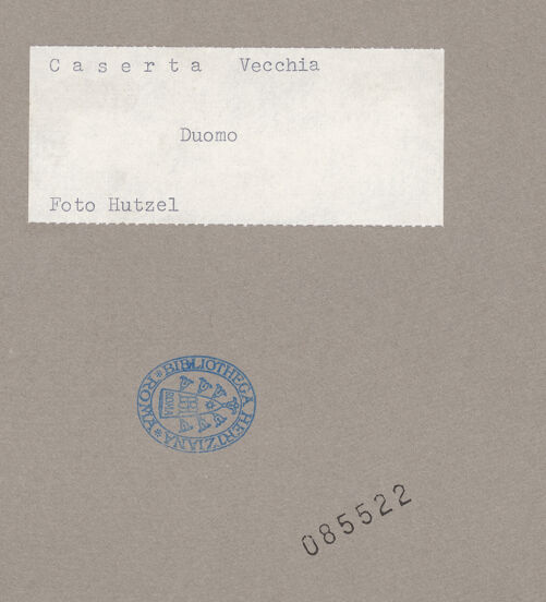 Rückseite von Hutzel, Max [https://www.deutsche-digitale-bibliothek.de/content/lizenzen/rv-ez/] Erscheinungen des Erzengels Michael auf dem Monte Gargano - Detail (Wappen der Familie Pignatelli), bh085522_recto. Foto: Hutzel, Max.