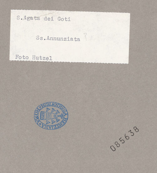 Rückseite von Hutzel, Max [https://www.deutsche-digitale-bibliothek.de/content/lizenzen/rv-ez/] Madonna - Gesamtansicht, bh085638_recto. Foto: Hutzel, Max.