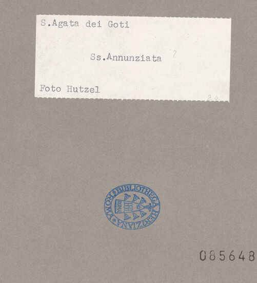 Rückseite von Hutzel, Max [https://www.deutsche-digitale-bibliothek.de/content/lizenzen/rv-ez/] Madonna - Gesamtansicht, bh085648_recto. Foto: Hutzel, Max.