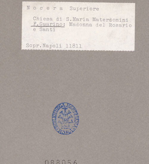 Rückseite von Sopr. BAS NA [https://www.deutsche-digitale-bibliothek.de/content/lizenzen/rv-ez/] Maria überreicht dem heiligen Dominikus, der vor ihr kniet, einen Rosenkranz - Gesamtansicht, bh088056_recto. Foto.