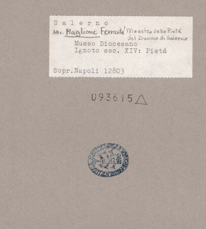 Rückseite von Sopr. BAS NA [https://www.deutsche-digitale-bibliothek.de/content/lizenzen/rv-ez/] Pietà (Beweinung Christi) - Gesamtansicht, bh093615_recto. Foto.