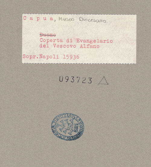 Rückseite von Sopr. BAS NA [https://www.deutsche-digitale-bibliothek.de/content/lizenzen/rv-ez/] Einband des Evangeliars bischofs Alfanus - Rückseite und Fronseite, bh093723_recto. Foto.