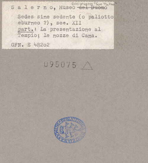 Rückseite von ICCD [https://www.deutsche-digitale-bibliothek.de/content/lizenzen/rv-ez/] Szenen aus dem Neuen und Alten TestamentDie Darbringung des Christuskindes im Tempel; das Hochzeitsmahl in Kana - Gesamtansicht, bh095075_recto. Foto.