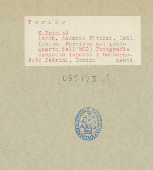 Rückseite von Pedrini, Augusto [https://www.deutsche-digitale-bibliothek.de/content/lizenzen/rv-fz/] Santissima Trinità - Fassade nach den Bombentreffer (1943.07.13), bh095173_recto. Foto: Pedrini, Augusto.