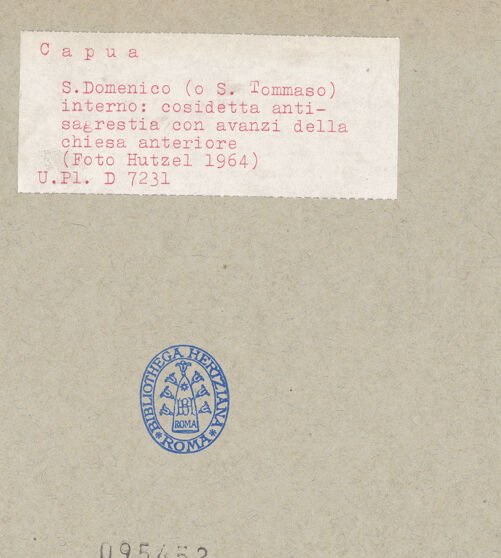 Rückseite von Bibliotheca Hertziana [https://www.deutsche-digitale-bibliothek.de/content/lizenzen/rv-fz/] San Domenico - Vorhalle der Sakristei (Teil der alten Kirche - 13. Jh.), bh095452_recto. Foto: Hutzel, Max.