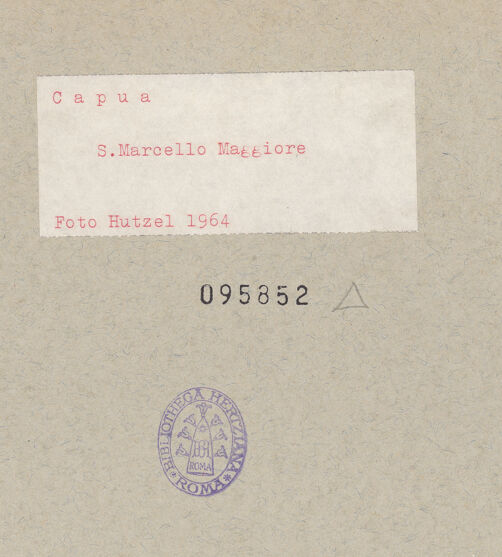 Rückseite von Hutzel, Max [https://www.deutsche-digitale-bibliothek.de/content/lizenzen/rv-ez/] San Marcello Maggiore - Fassade und rechte Seite, bh095852_recto. Foto: Hutzel, Max.