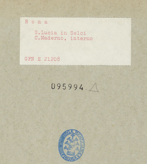 Rückseite von ICCD [https://www.deutsche-digitale-bibliothek.de/content/lizenzen/rv-ez/] Santa Lucia in Selci - Innenansicht zum Altar, bh095994_recto. Foto.