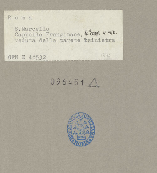 Rückseite von ICCD [https://www.deutsche-digitale-bibliothek.de/content/lizenzen/rv-ez/] San Marcello al CorsoCappella Frangipane - Linke Wand, bh096451_recto. Foto.