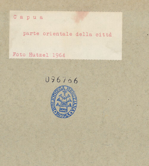 Rückseite von Hutzel, Max [https://www.deutsche-digitale-bibliothek.de/content/lizenzen/rv-ez/] Ansicht des östlichen Teil der Stadt, bh096766_recto. Foto: Hutzel, Max.