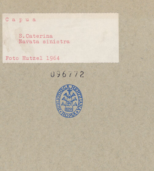 Rückseite von Hutzel, Max [https://www.deutsche-digitale-bibliothek.de/content/lizenzen/rv-ez/] Santa CaterinaLinkes Seitenschiff - Blick zum Presbyterium, bh096772_recto. Foto: Hutzel, Max.