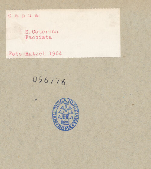 Rückseite von Hutzel, Max [https://www.deutsche-digitale-bibliothek.de/content/lizenzen/rv-ez/] Santa CaterinaHauptfassade - Gesamtansicht, bh096776_recto. Foto: Hutzel, Max.