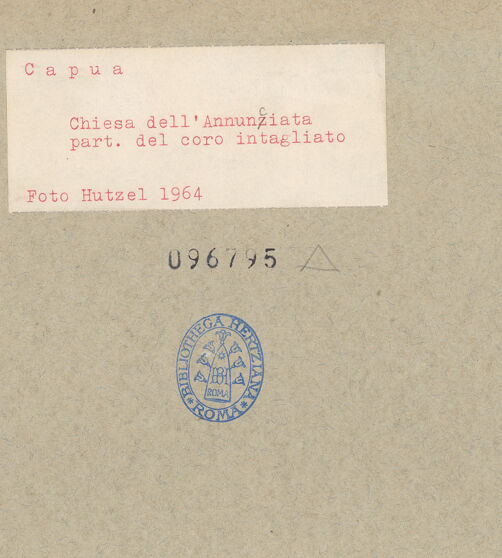 Rückseite von Hutzel, Max [https://www.deutsche-digitale-bibliothek.de/content/lizenzen/rv-ez/] Chorgestühl - Detail, bh096795_recto. Foto: Hutzel, Max.