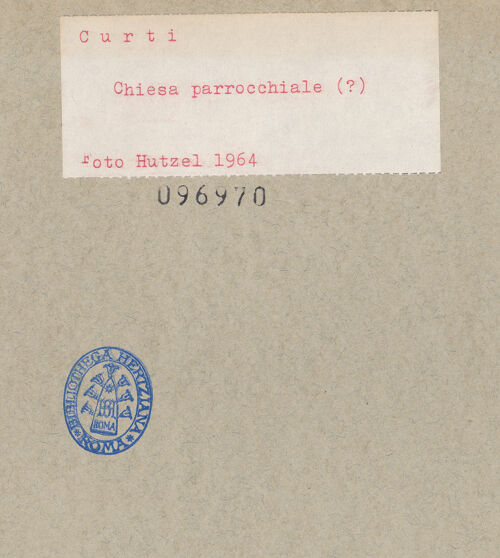 Rückseite von Hutzel, Max [https://www.deutsche-digitale-bibliothek.de/content/lizenzen/rv-ez/] Chiesa Parrocchiale - Rechte Seite, bh096970_recto. Foto: Hutzel, Max.