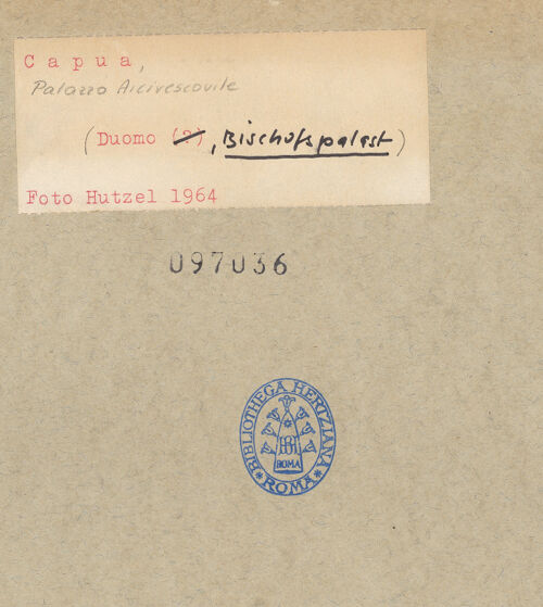 Rückseite von Hutzel, Max [https://www.deutsche-digitale-bibliothek.de/content/lizenzen/rv-ez/] Palazzo ArcivescovileCappella Palatina - Innenansicht, Detail, bh097036_recto. Foto: Hutzel, Max.