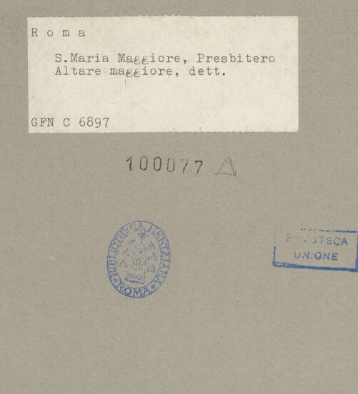 Rückseite von ICCD [https://www.deutsche-digitale-bibliothek.de/content/lizenzen/rv-ez/] Hauptaltar - Detail: ..., bh100077_recto. Foto.