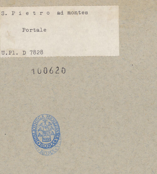 Rückseite von Bibliotheca Hertziana [https://www.deutsche-digitale-bibliothek.de/content/lizenzen/rv-fz/] Hauptportal - Teilansicht, bh100620_recto. Foto.