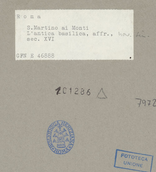 Rückseite von ICCD (GFN) [https://www.deutsche-digitale-bibliothek.de/content/lizenzen/rv-ez/] Innenansicht von Alt-Sankt-Peter - Gesamtansicht, bh101286_recto. Foto.