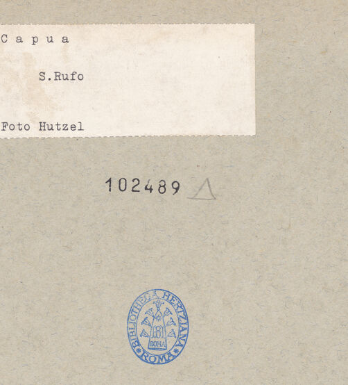 Rückseite von Hutzel, Max [https://www.deutsche-digitale-bibliothek.de/content/lizenzen/rv-ez/] Hand Gottes mit Engeln und Heiligen - Dextera Dei zwischen zwei Engeln, bh102489_recto. Foto: Hutzel, Max.