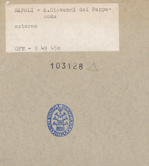 Rückseite von ICCD [https://www.deutsche-digitale-bibliothek.de/content/lizenzen/rv-ez/] San Giovanni dei Pappacoda - Fassade, linke Seite und Campanile, bh103128_recto. Foto.