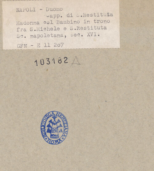 Rückseite von ICCD [https://www.deutsche-digitale-bibliothek.de/content/lizenzen/rv-ez/] Madonna mit der heiligen Restituta und dem Erzengel Michael - Gesamtansicht, bh103182_recto. Foto.