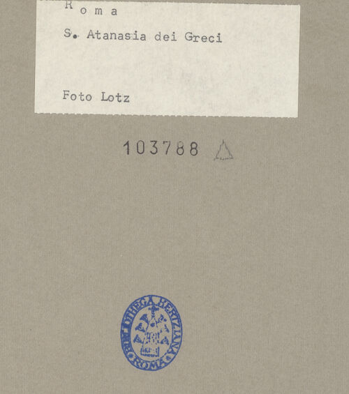 Rückseite von unbekannt [https://www.deutsche-digitale-bibliothek.de/content/lizenzen/rv-ez/] Sant'Atanasio dei Greci - Westseite der Kirche, bh103788_recto. Foto.