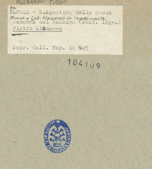 Rückseite von Sopr. BAS NA [https://www.deutsche-digitale-bibliothek.de/content/lizenzen/rv-ez/] Madonna - Seitenansicht, bh104109_recto. Foto.