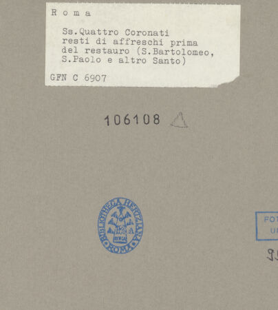 Rückseite von ICCD [https://www.deutsche-digitale-bibliothek.de/content/lizenzen/rv-ez/] Heiligenzyklus - Der Hl. Bartholomäus, ein nicht identifizierbarer Heiliger (Freskenfragment) und der Hl. Paulus, bh106108_recto. Foto.