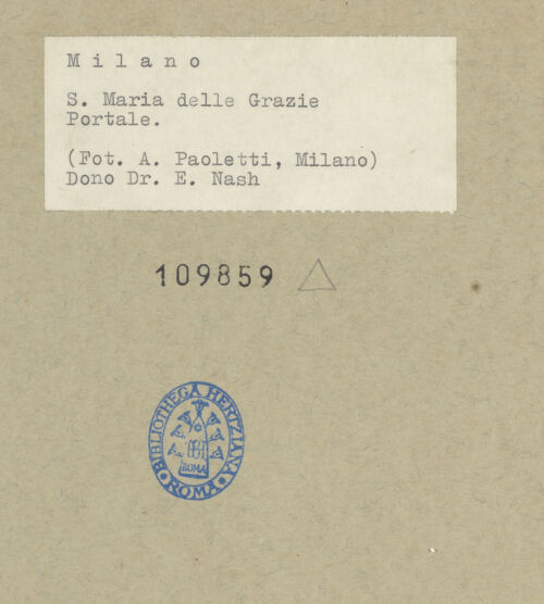 Rückseite von Paoletti [https://www.deutsche-digitale-bibliothek.de/content/lizenzen/rv-ez/] Hauptportal - Seitenansicht, bh109859_recto. Foto: Paoletti (Milano).