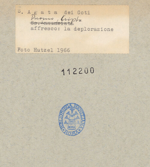 Rückseite von Hutzel, Max [https://www.deutsche-digitale-bibliothek.de/content/lizenzen/rv-ez/] DekorationTrauer um den toten Christus - Gesamtansicht, bh112200_recto. Foto: Hutzel, Max.