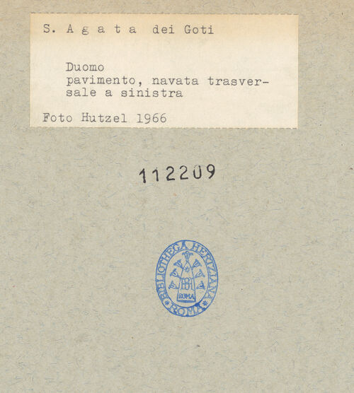 Rückseite von Hutzel, Max [https://www.deutsche-digitale-bibliothek.de/content/lizenzen/rv-ez/] Detail, Presbyterium, links, bh112209_recto. Foto: Hutzel, Max.