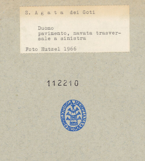 Rückseite von Hutzel, Max [https://www.deutsche-digitale-bibliothek.de/content/lizenzen/rv-ez/] Detail, Presbyterium, links, bh112210_recto. Foto: Hutzel, Max.